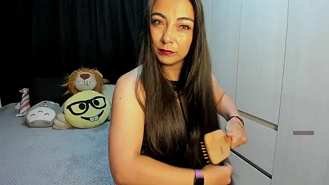 Karla hernandez  online show from May 2, 10:53 am