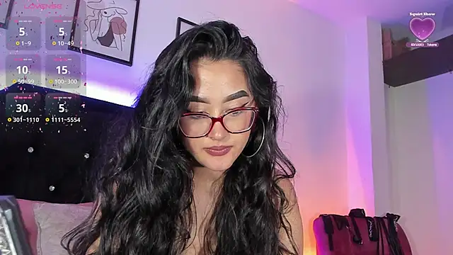 Snapshot of dana476704 chatting on February 16, 9:37 am dana476704 online show from February 16, 9:37 am