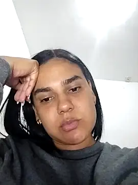 AntonellaShot online show from October 5, 10:02 am