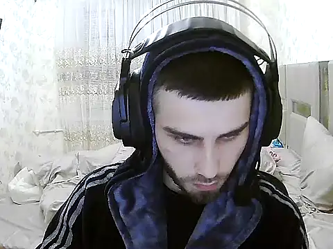 sweetbuddy3307 online show from January 6, 6:11 pm