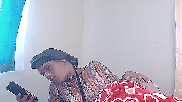 Snapshot of sexychane chatting on February 16, 10:32 am sexychane online show from February 16, 10:32 am