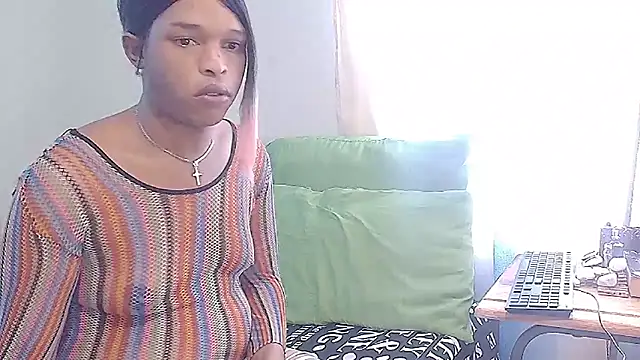 Snapshot of sexychane chatting on March 18, 11:08 am sexychane online show from March 18, 11:08 am