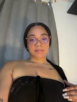 Snapshot of ashley_Tompson1 chatting on February 26, 11:20 am ashley Tompson1 online show from February 26, 11:20 am