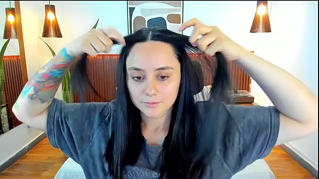 Snapshot of KatherineBond chatting on September 18, 8:55 pm KatherineBond online show from September 18, 8:55 pm