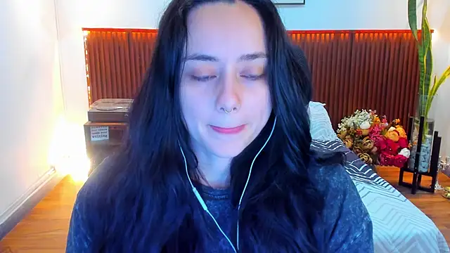 KatherineBond online show from December 19, 6:26 pm