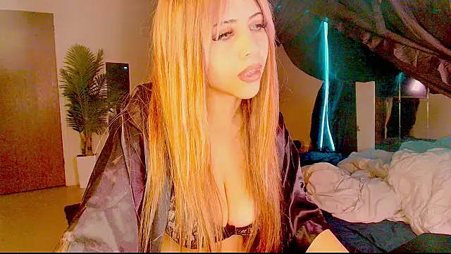 Aubreyessex online show from September 25, 6:06 am