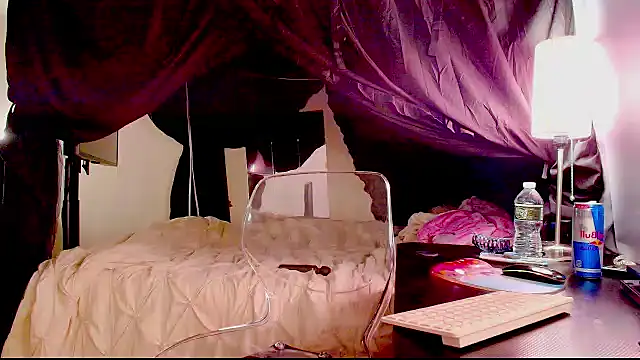 Aubreyessex online show from September 25, 6:33 pm