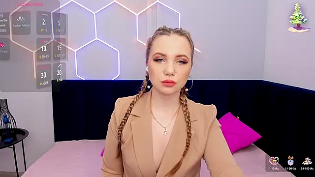 EvaMoran online show from March 5, 1:45 am