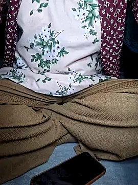 Priya Bong online show from October 18, 1:30 am