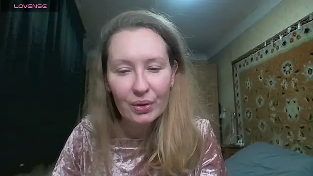 AnnaXLovers online show from December 18, 3:40 pm