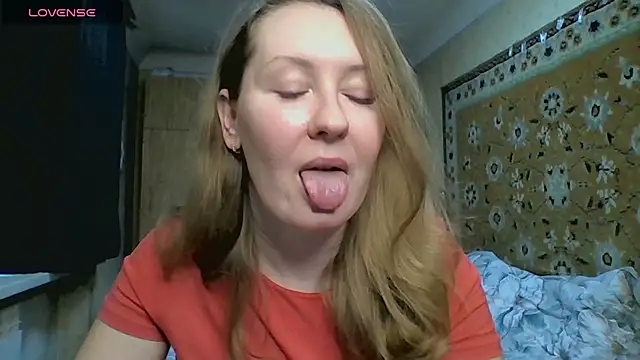 AnnaXLovers online show from February 26, 9:30 am