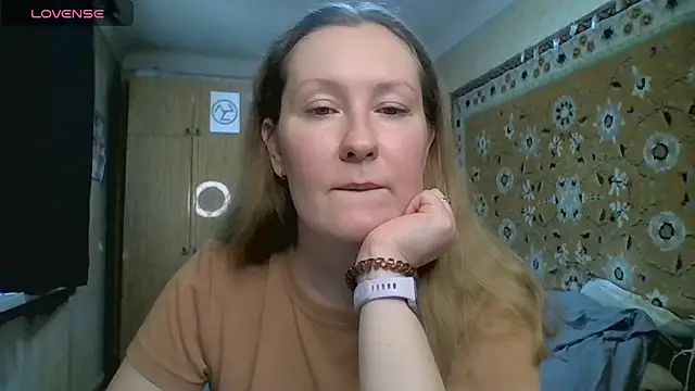 AnnaXLovers online show from May 14, 11:17 am