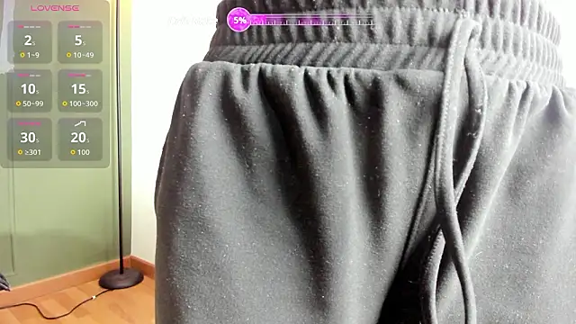 LILA ELLIOT online show from February 28, 6:03 am