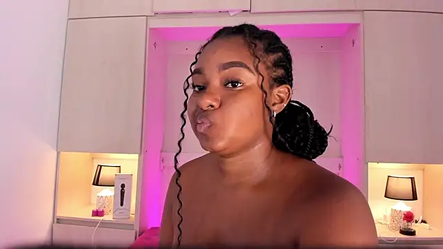 tamaraa smiith online show from January 18, 2:44 pm