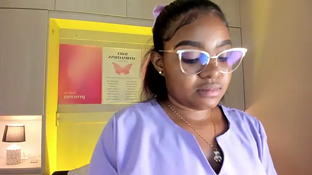 tamaraa smiith online show from November 26, 7:37 pm