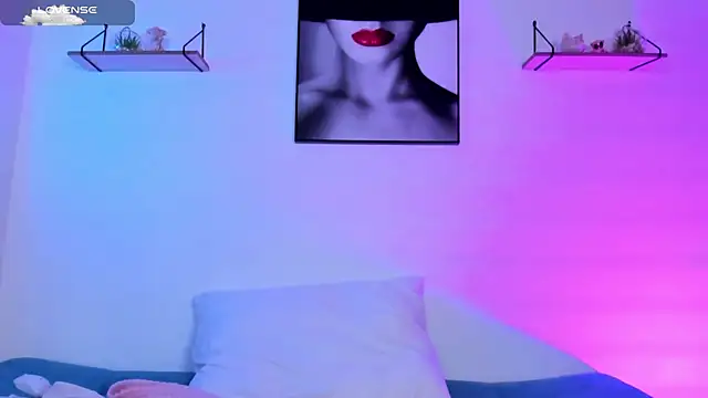 Snapshot of Manuela_monroe chatting on February 1, 1:20 pm Manuela monroe online show from February 1, 1:20 pm