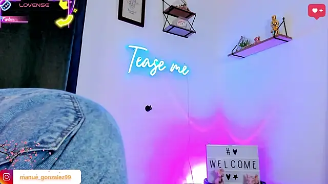 Snapshot of Manuela_monroe chatting on September 12, 3:17 am Manuela monroe online show from September 12, 3:17 am