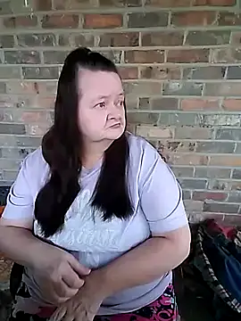 Bayou Woman68 online show from October 23, 9:35 pm