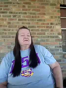 Bayou Woman68 online show from October 31, 7:26 pm