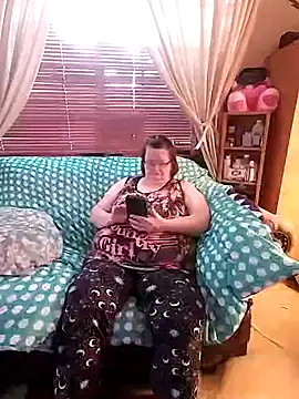 Snapshot of Bayou_Woman68 chatting on June 15, 3:03 pm Bayou Woman68 online show from June 15, 3:03 pm