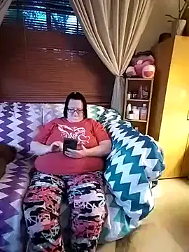 Snapshot of Bayou_Woman68 chatting on July 6, 1:02 am Bayou Woman68 online show from July 6, 1:02 am