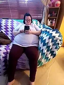 Snapshot of Bayou_Woman68 chatting on July 9, 5:50 pm Bayou Woman68 online show from July 9, 5:50 pm