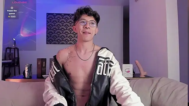 im  thomass online show from December 20, 2:51 am