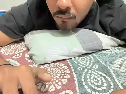   bigdaddy69 online show from April 11, 6:51 am