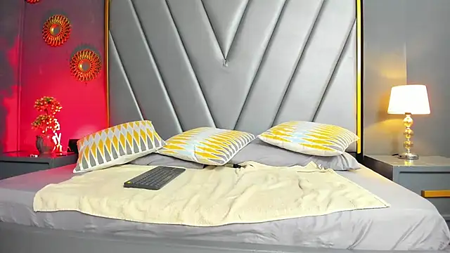 BrendaAdams  online show from January 22, 11:01 am