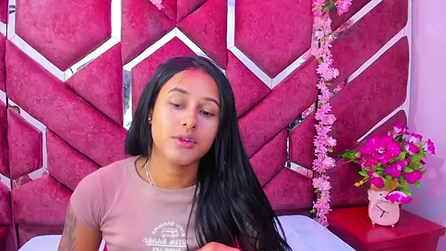 milly print online show from October 8, 3:26 am