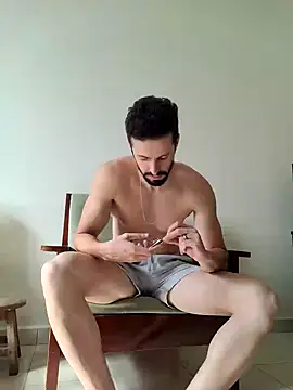 Diegosob8720 online show from December 2, 5:37 pm