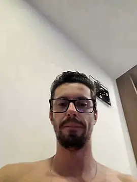 Diegosob8720 online show from March 12, 3:46 am