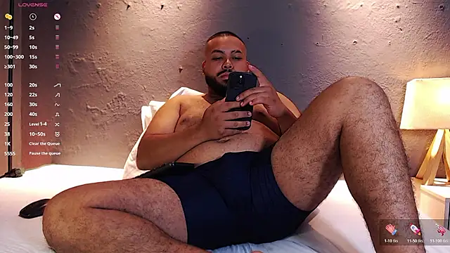 DilanJonnes  online show from February 6, 11:41 pm