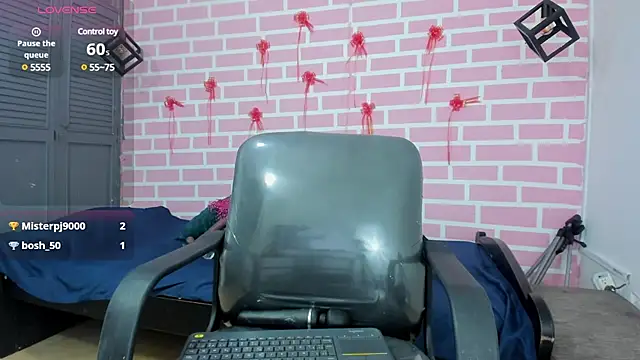 emy 0 online show from March 23, 5:32 am