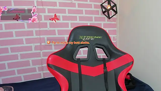 Snapshot of emy_0 chatting on February 13, 8:05 pm emy 0 online show from February 13, 8:05 pm