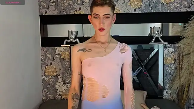Snapshot of dominic_thailor chatting on April 10, 5:39 pm dominic thailor online show from April 10, 5:39 pm