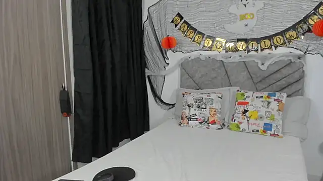 brittanypalmer2023 online show from October 23, 2:49 pm