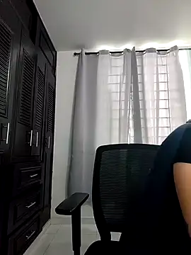 AmbarBurhan online show from December 13, 6:27 pm