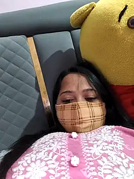 Snapshot of Samarya-78 chatting on October 23, 8:40 pm Samarya-78 online show from October 23, 8:40 pm