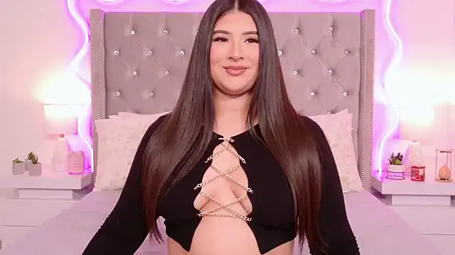 JuliaSUMMERS2022 online show from November 12, 1:50 am