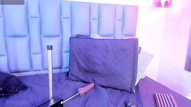 Abbyadams online show from March 2, 3:30 am