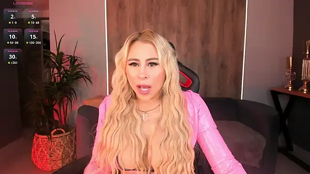 KylieCooper online show from January 20, 3:07 pm