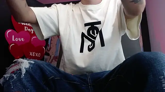 Snapshot of FrannBoy chatting on February 15, 3:09 am FrannBoy online show from February 15, 3:09 am