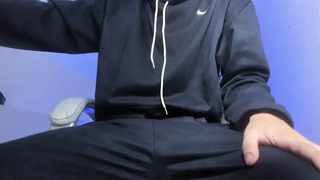 Snapshot of FrannBoy chatting on January 31, 8:18 pm FrannBoy online show from January 31, 8:18 pm