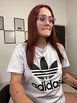 Snapshot of Miss-Abbii chatting on October 18, 9:26 pm Miss-Abbii online show from October 18, 9:26 pm