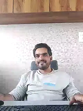 Snapshot of indianguy89 chatting on December 14, 11:29 am indianguy89 online show from December 14, 11:29 am