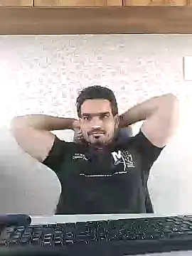 Snapshot of indianguy89 chatting on December 15, 6:29 am indianguy89 online show from December 15, 6:29 am