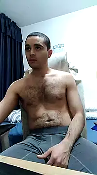 Snapshot of andrew_co chatting on March 18, 5:20 am andrew co online show from March 18, 5:20 am