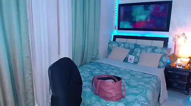 Snapshot of Heavenly_Treats chatting on March 19, 6:57 am Heavenly Treats online show from March 19, 6:57 am