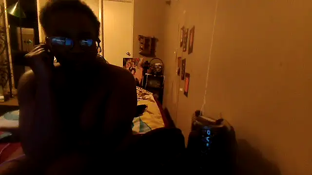 EbonyFetishQueen online show from March 6, 4:53 am